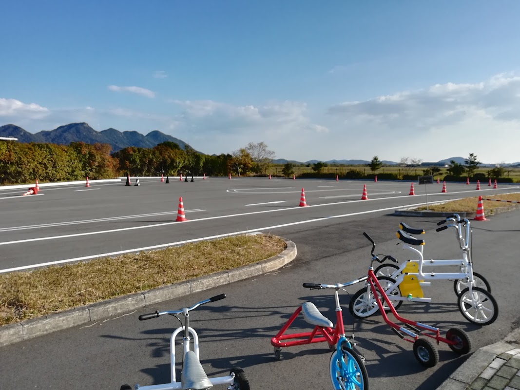 山口県交通安全学習館（山口県総合交通センター内）