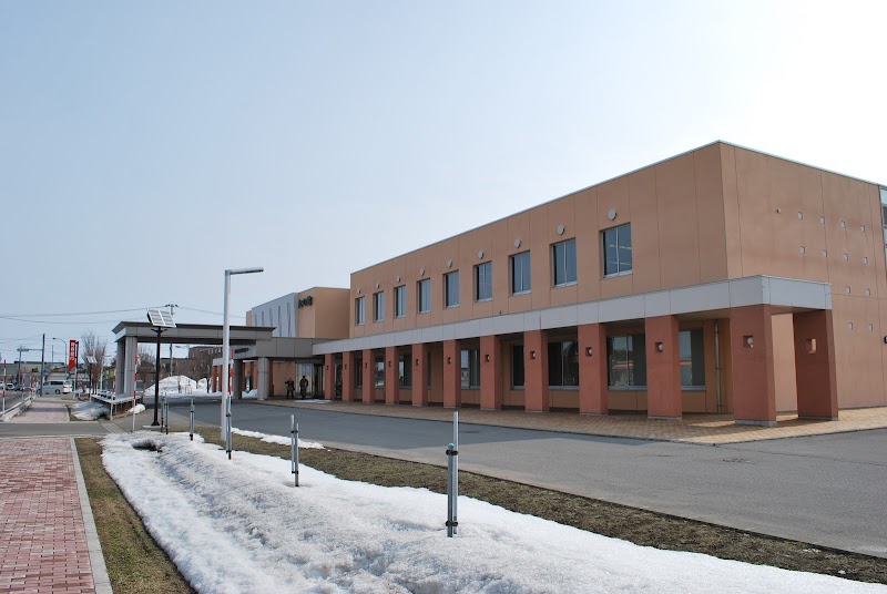 つがる市 生涯学習交流センター 松の館