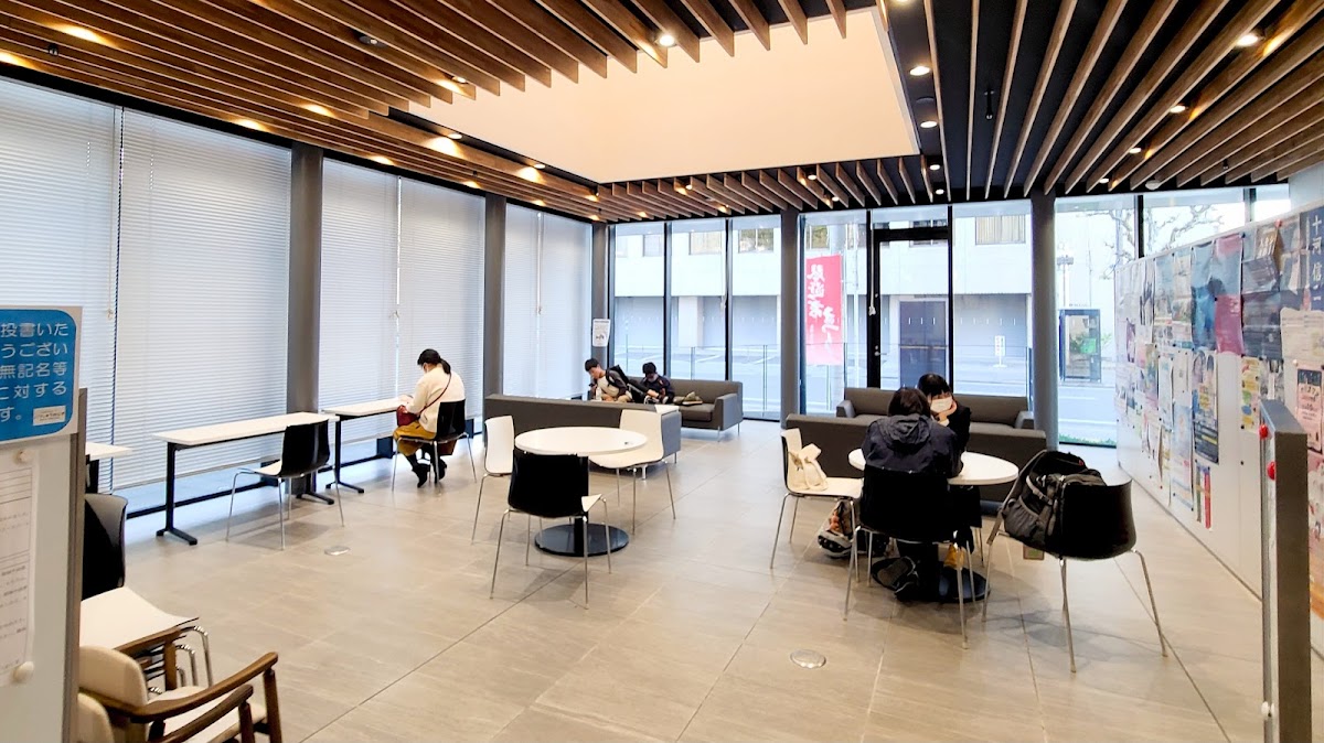 宇和島市学習交流センター パフィオうわじま