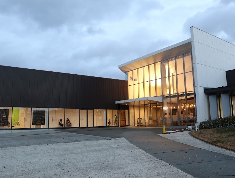 東根市公益文化施設まなびあテラス