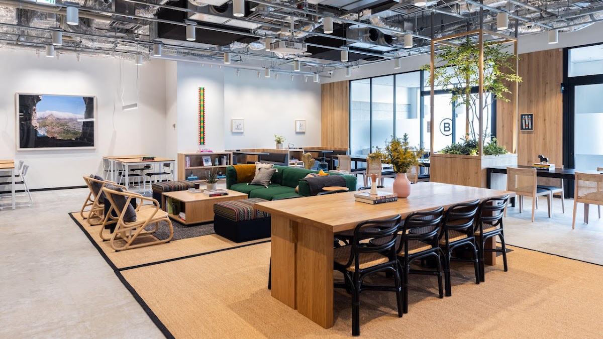 WeWork JR 仙台イーストゲートビル