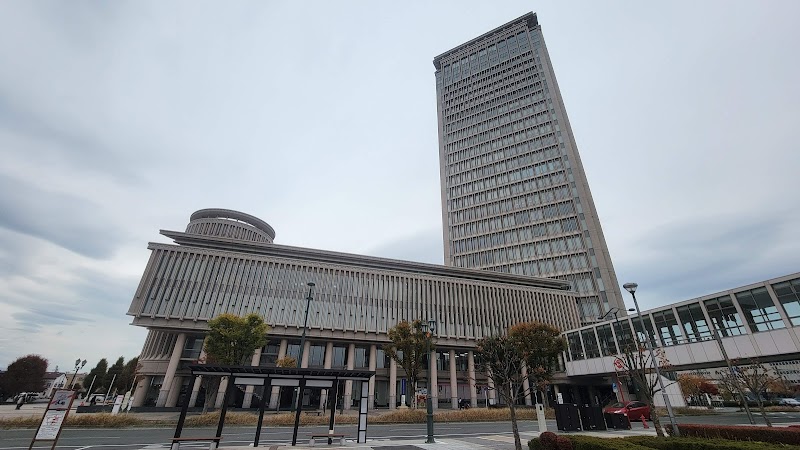 展望ロビー(霞城セントラル)