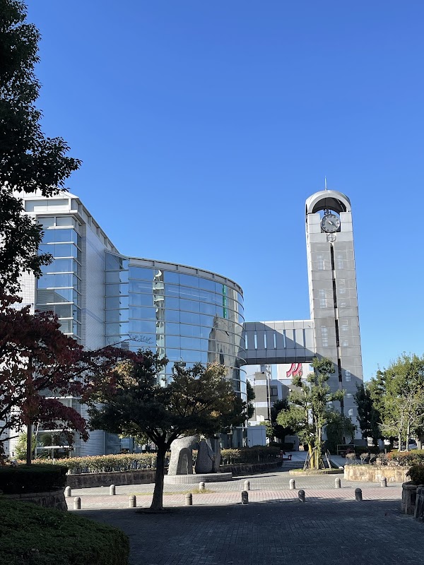 刈谷市中央図書館