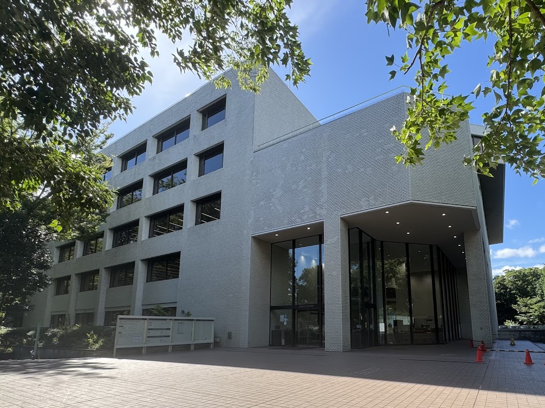 東京都立中央図書館