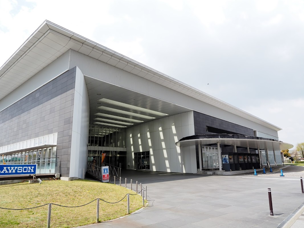 岡崎市図書館交流プラザ りぶら