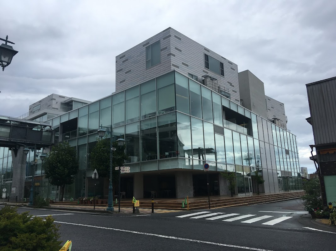 塩尻市市民交流センター えんぱーく