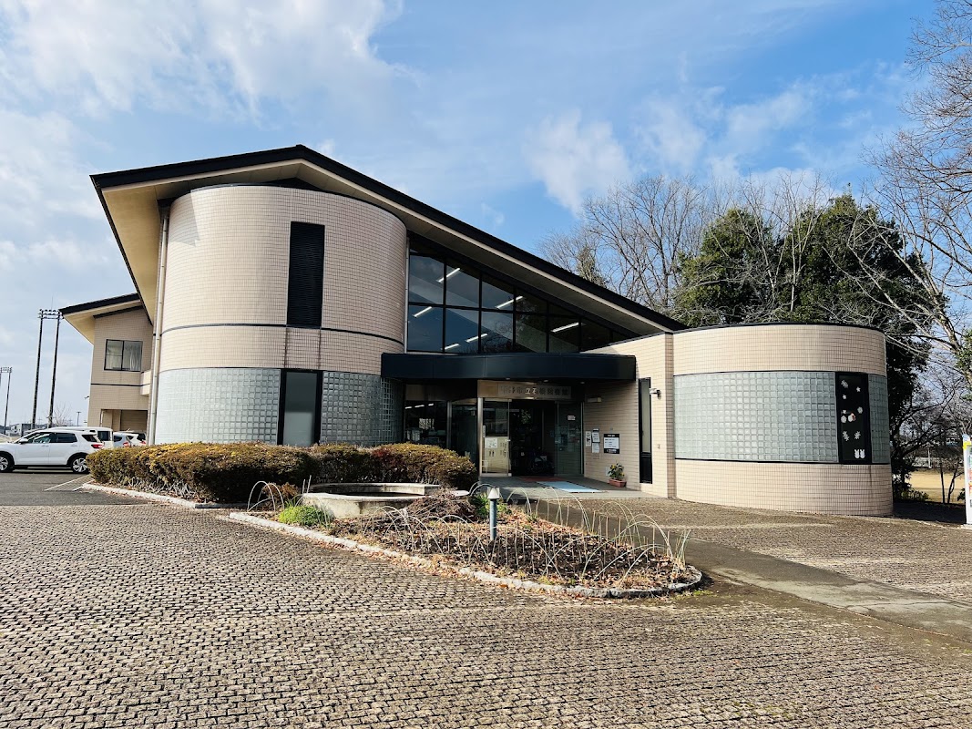 下野市立石橋図書館