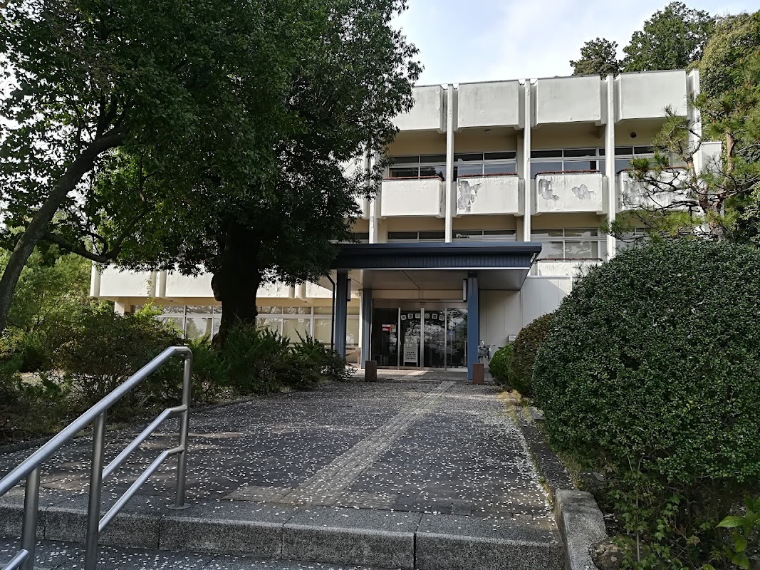 美濃市図書館