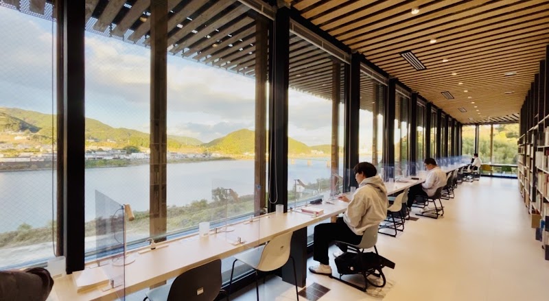 新宮市立図書館