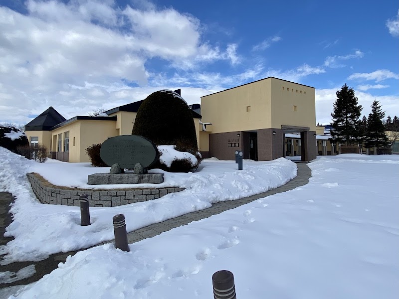 おいらせ町立図書館