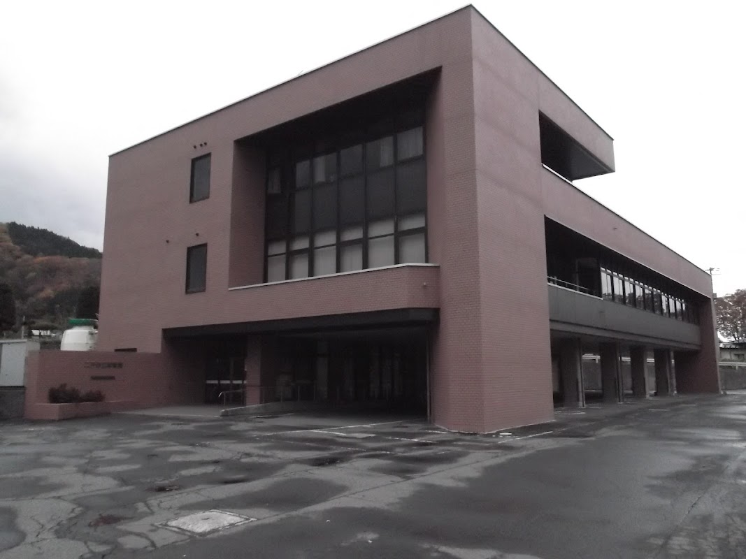 二戸市立図書館