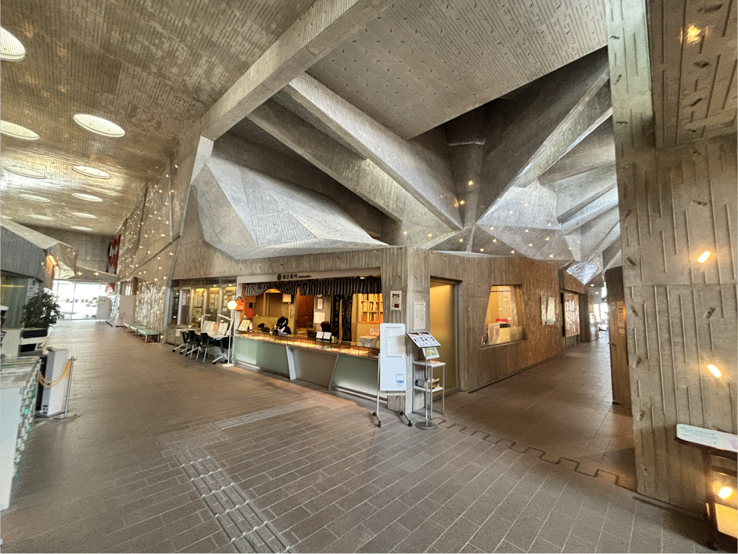 新潟市立亀田図書館