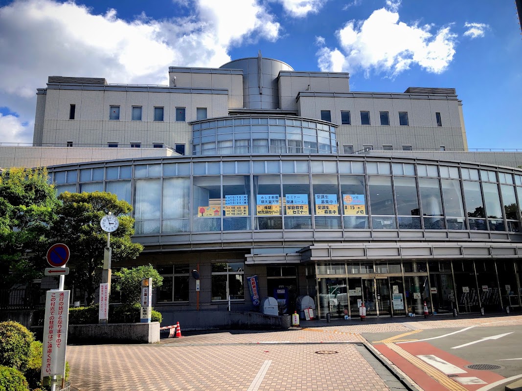 三島市立図書館