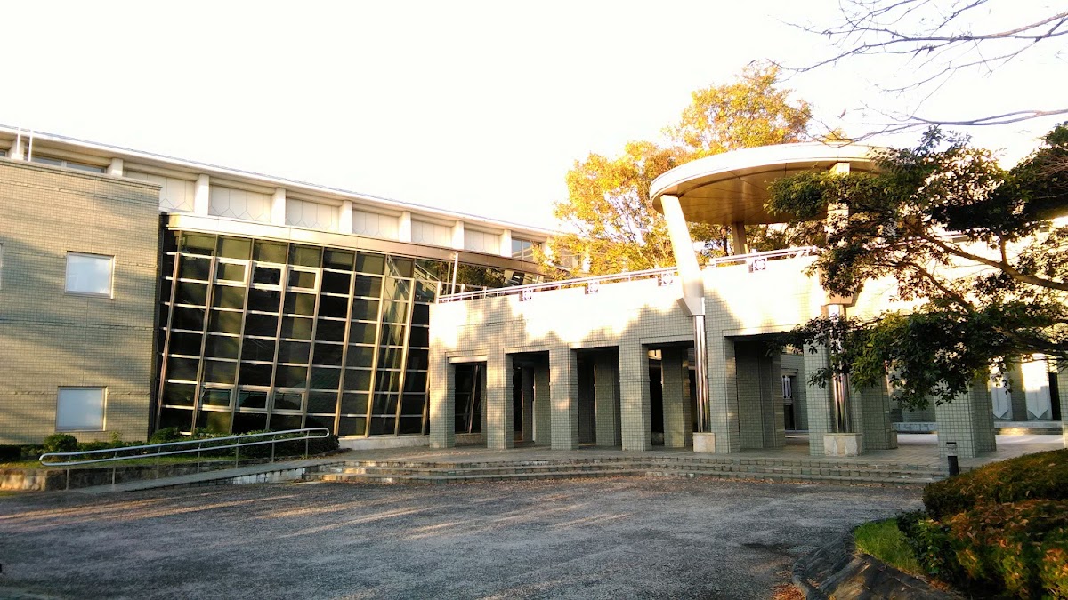 津市安濃図書館