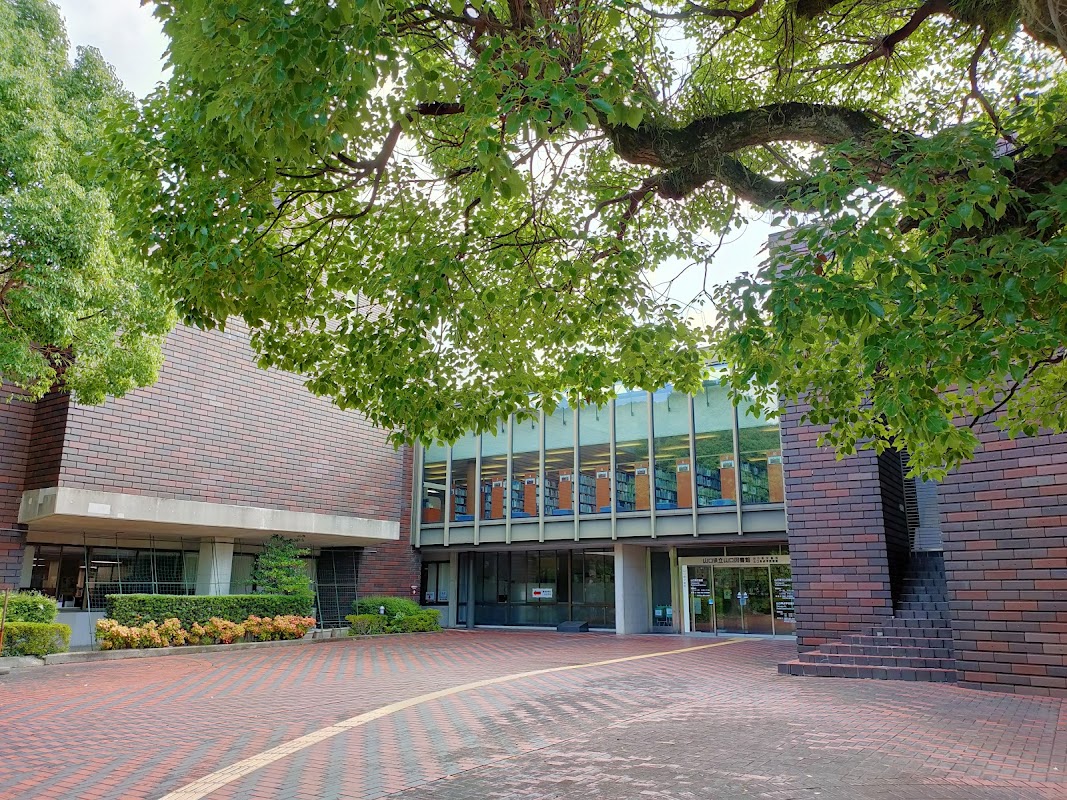 山口県立山口図書館