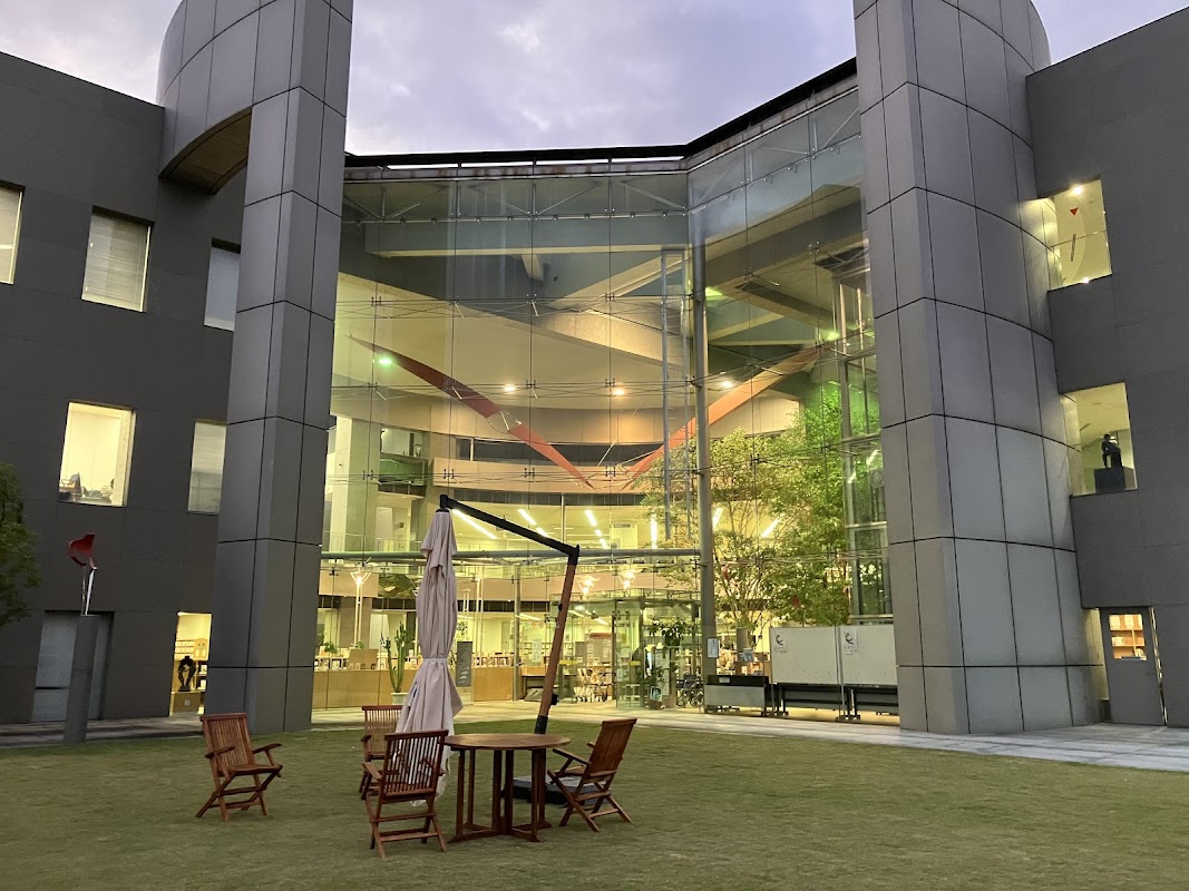 今治市立中央図書館