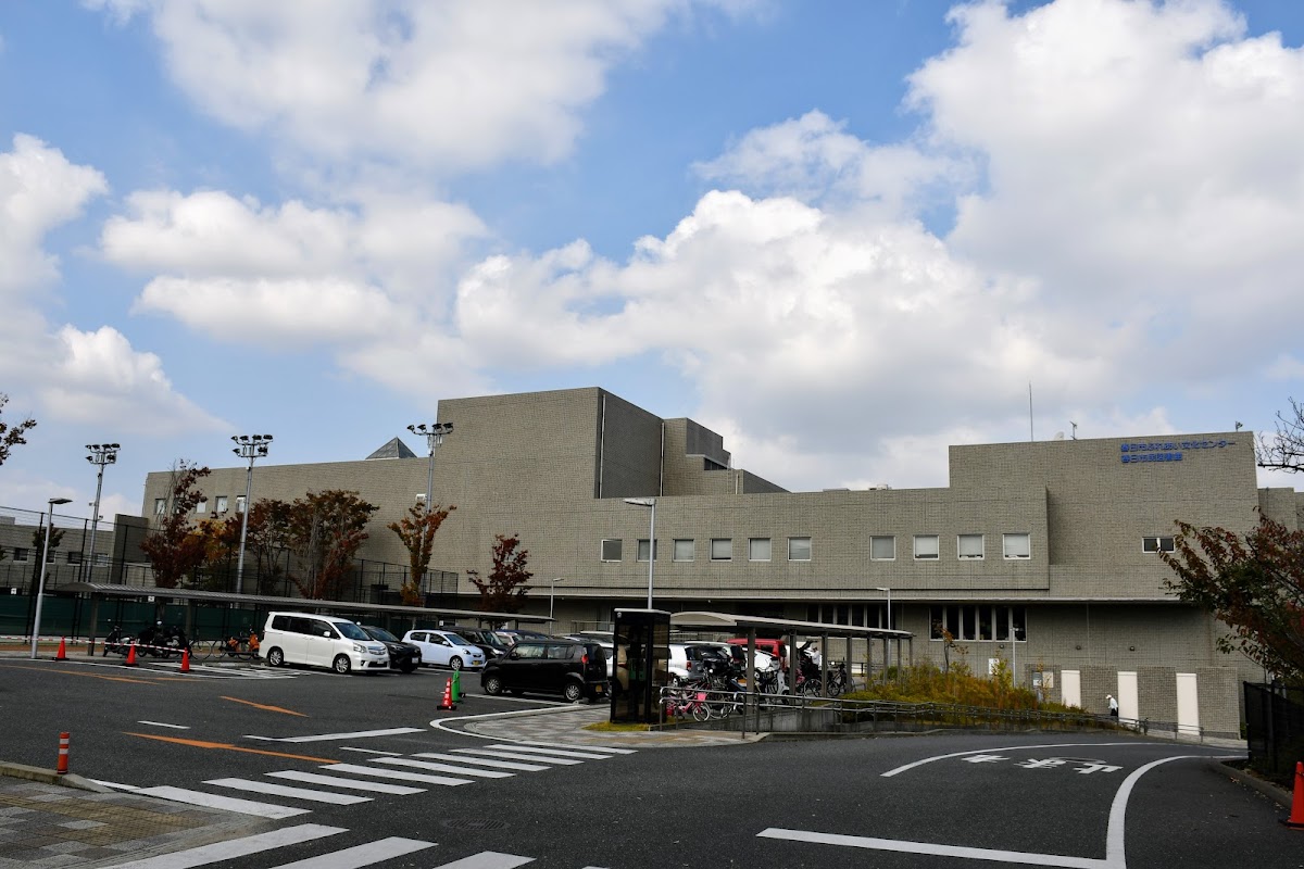 春日市民図書館