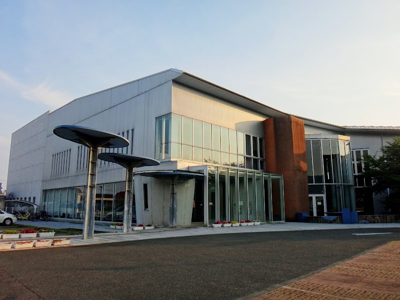 佐賀市立図書館大和館