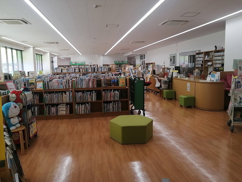 神埼市立図書館