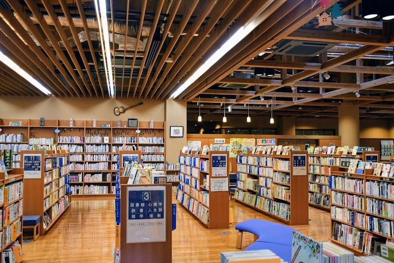 佐賀市立図書館富士館