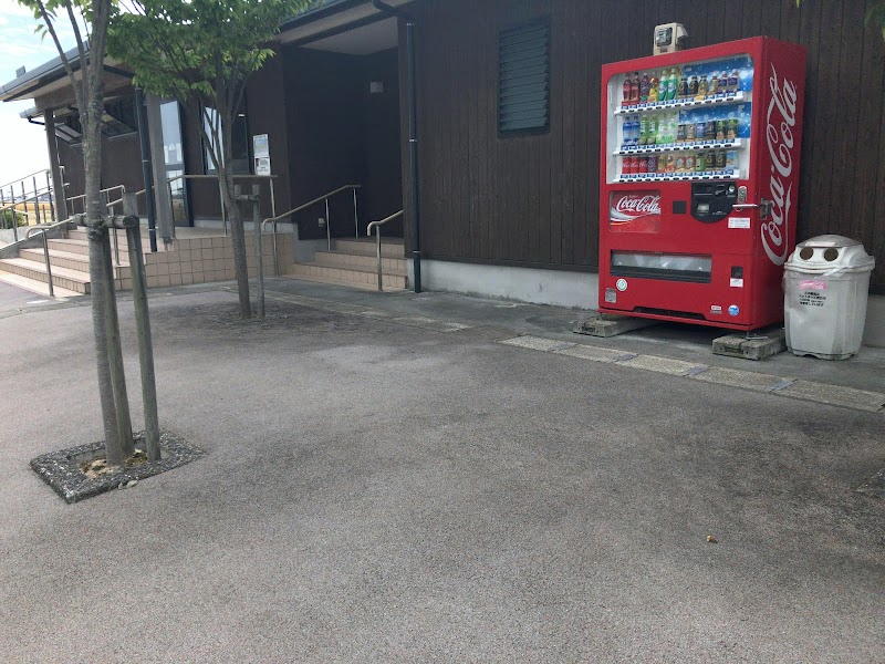 佐賀市立図書館川副館