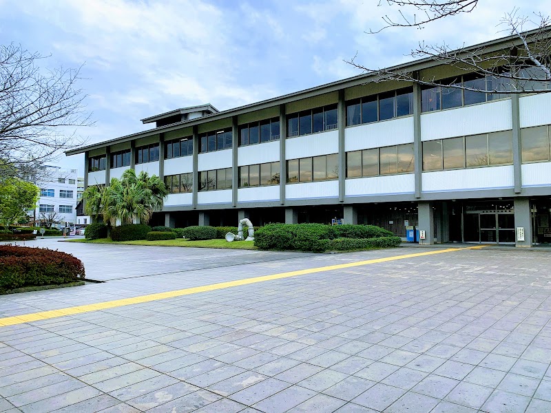 鹿児島県立図書館