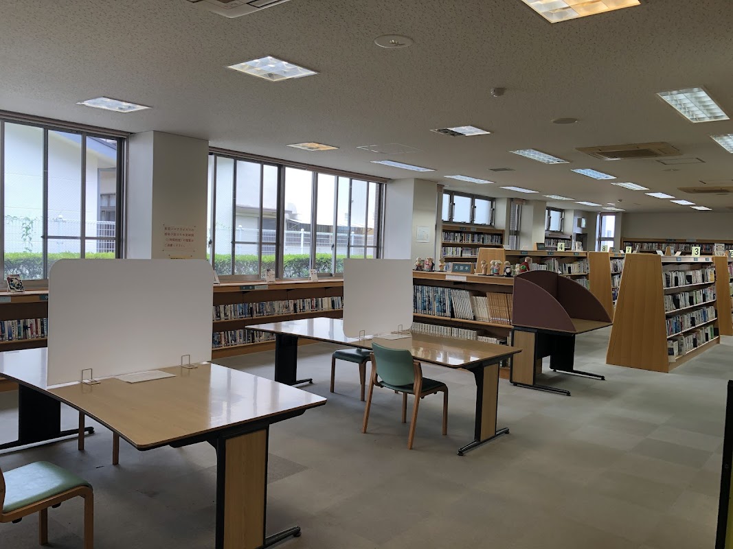 マルコーホーム河北コミュニティセンター図書室