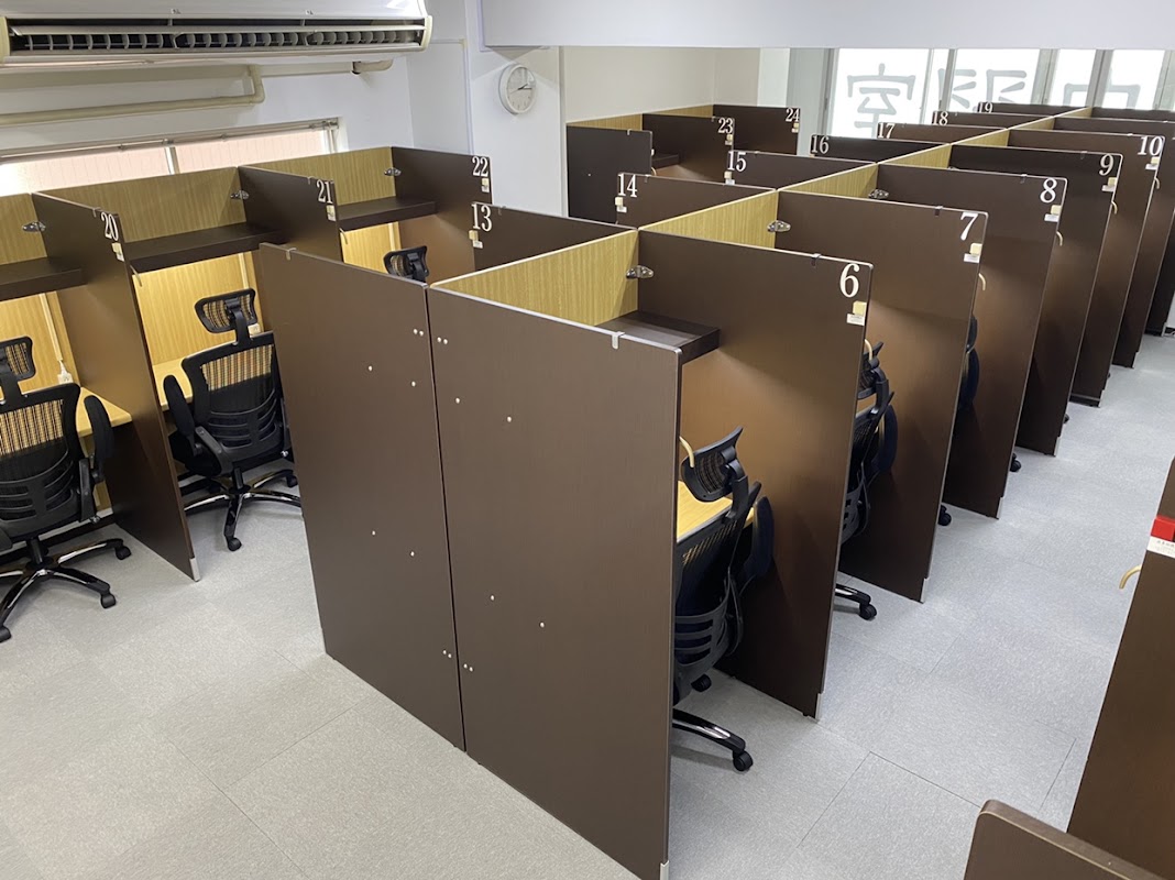 横浜自習室（自習室倶楽部）