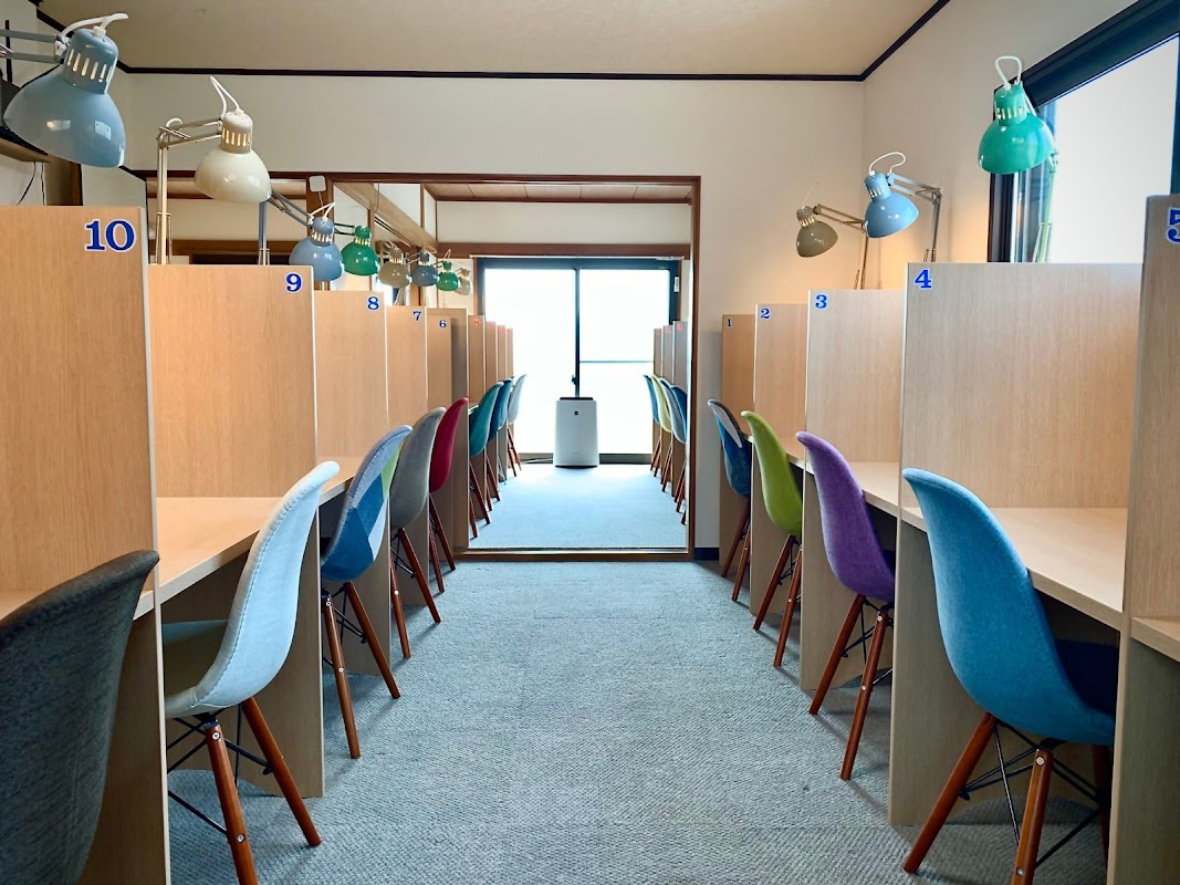 静かな自習室 東浦和店